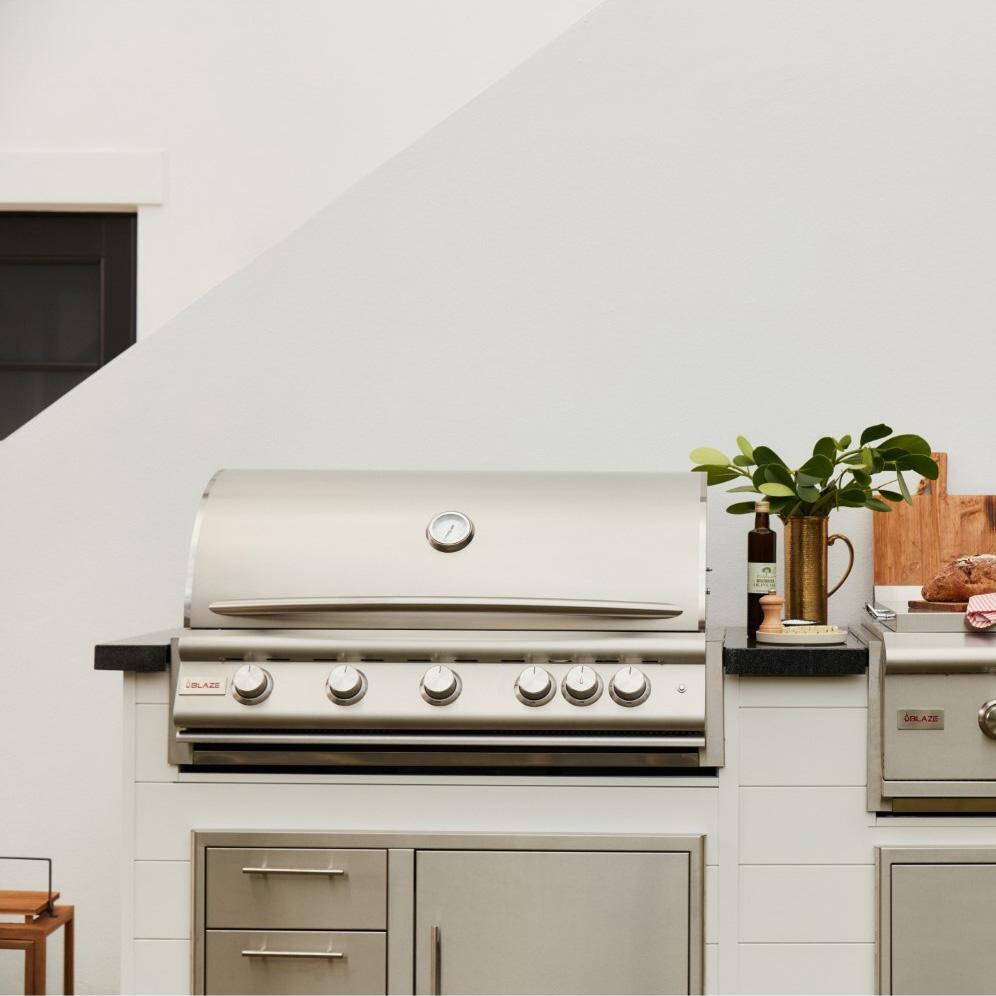 Blaze LTE+ 40-Inch 5-Burner Built-In Propane Gas/Natural Grill w/ Lift-Assist Hood & Rear Infrared Burner