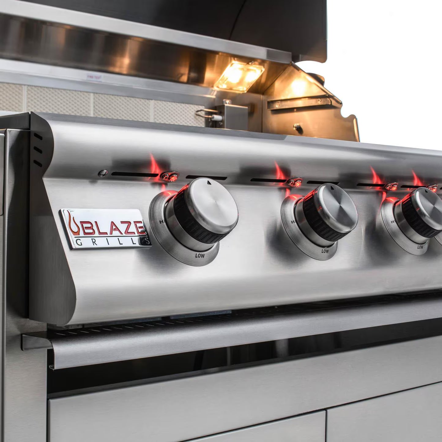 Blaze LTE Marine Grade 32-Inch 4-Burner Built-In Propane Gas/Natural Grill w/ Rear Infrared Burner & Grill Lights