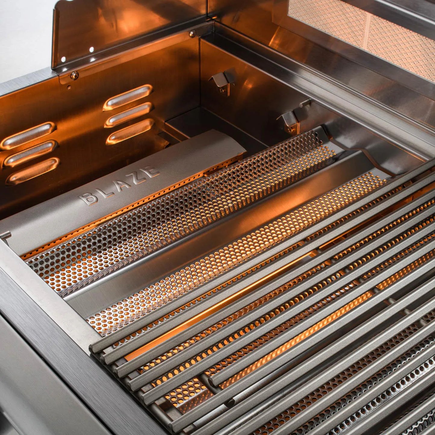 Blaze LTE 40-Inch 5-Burner Built-In Propane Gas/Natural Gas Grill w/ Rear Infrared Burner & Grill Lights - BLZ-5LTE2-NG