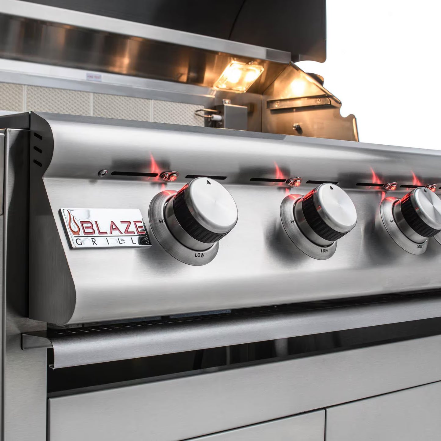 Blaze LTE 40-Inch 5-Burner Built-In Propane Gas/Natural Gas Grill w/ Rear Infrared Burner & Grill Lights - BLZ-5LTE2-NG