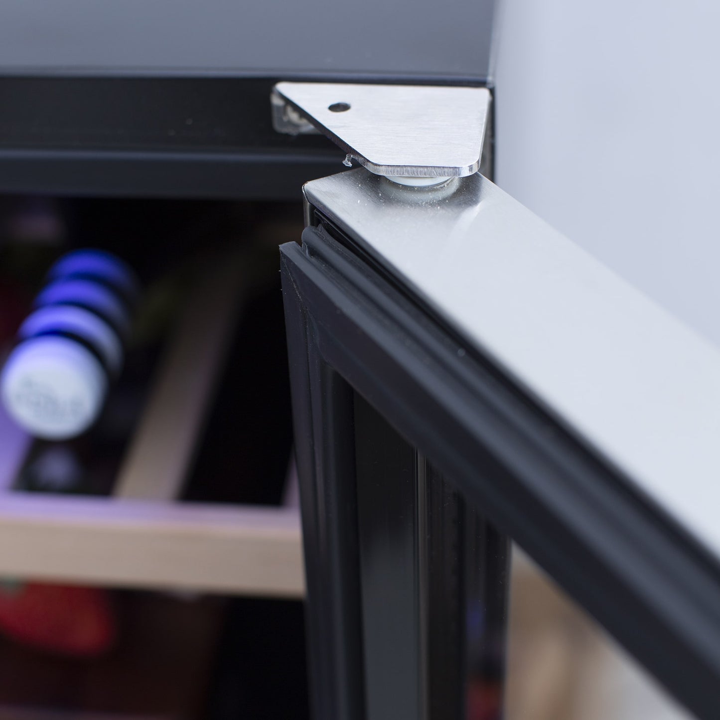 15″ 3.2 Cu. Outdoor Rated Dual Zone Wine Cooler