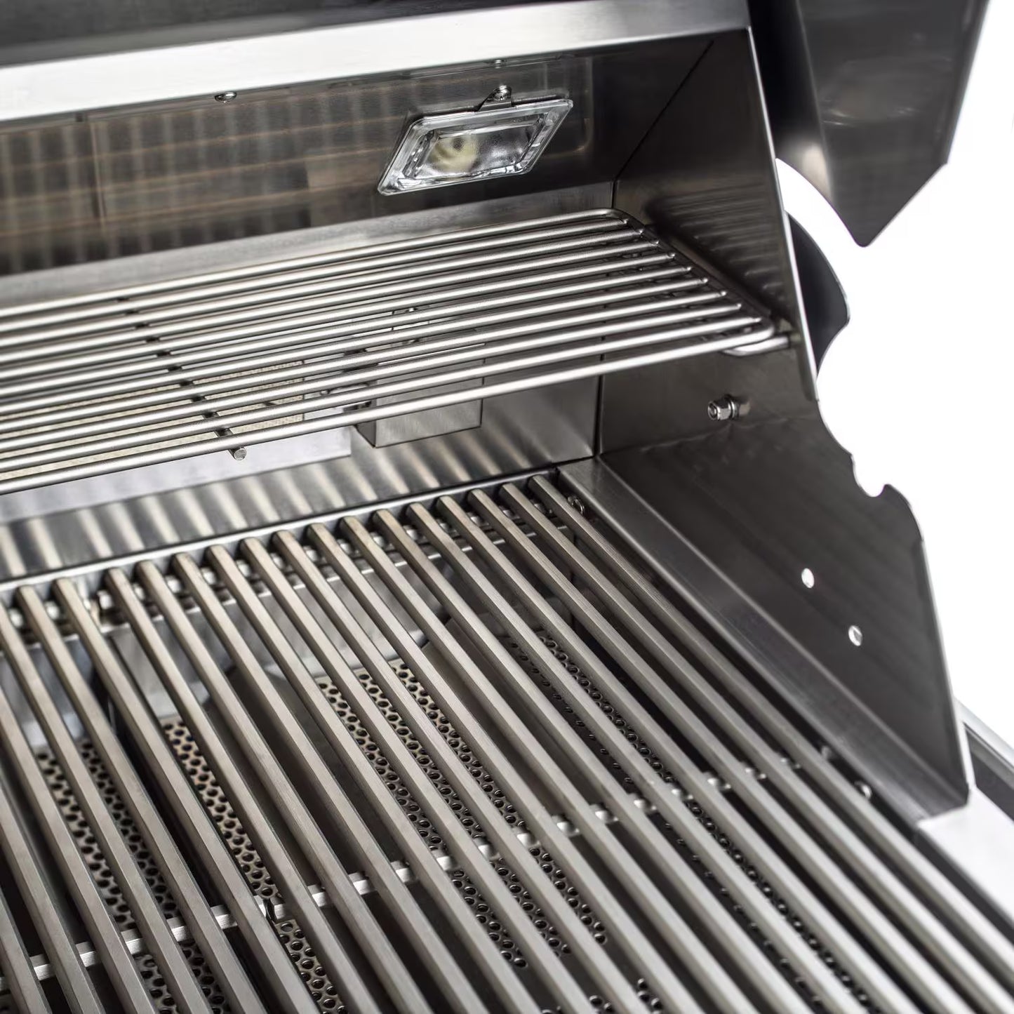 Blaze Professional LUX 34-Inch 3-Burner Built-In Propane/Natural Gas Grill w/ Rear Infrared Burner