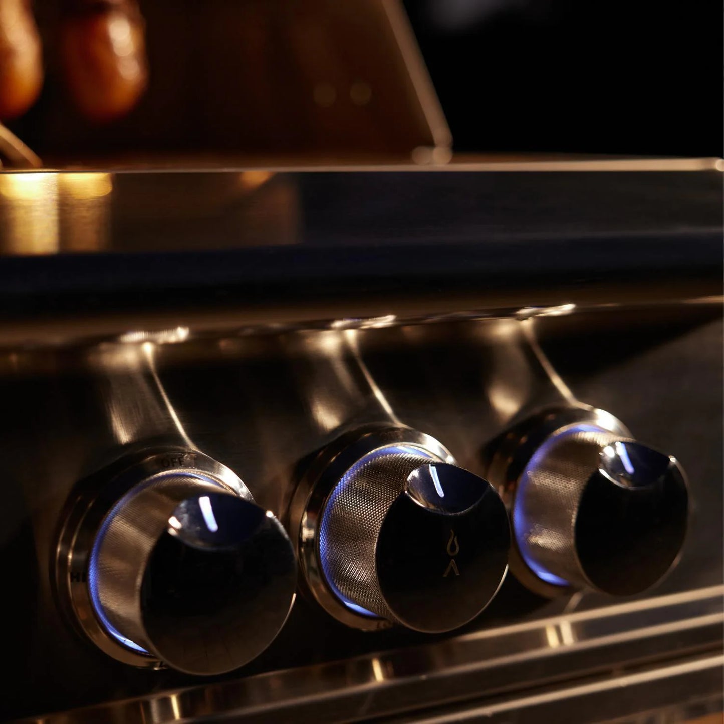 Blaze LTE PRO 32-Inch 4-Burner Built-in Propane Gas/Natural Grill w/ Digital Temperature Screen & Rear Infrared Burner