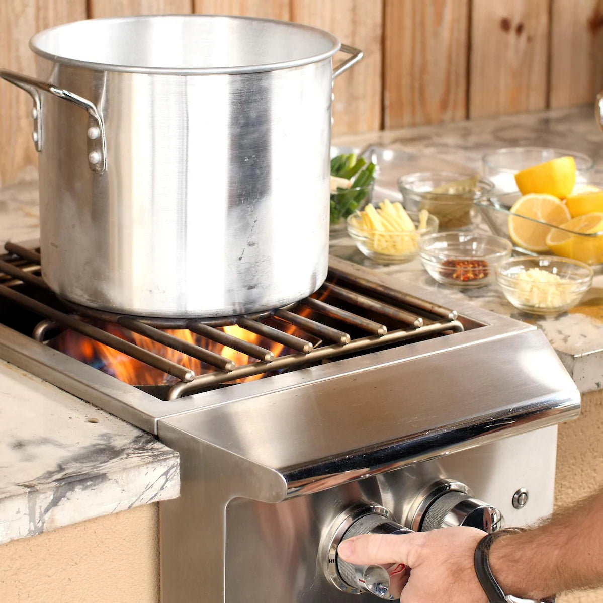 Blaze Professional LUX Built-In Propane & Natural Gas High Performance Power Burner w/ Wok Ring & Stainless Steel Lid