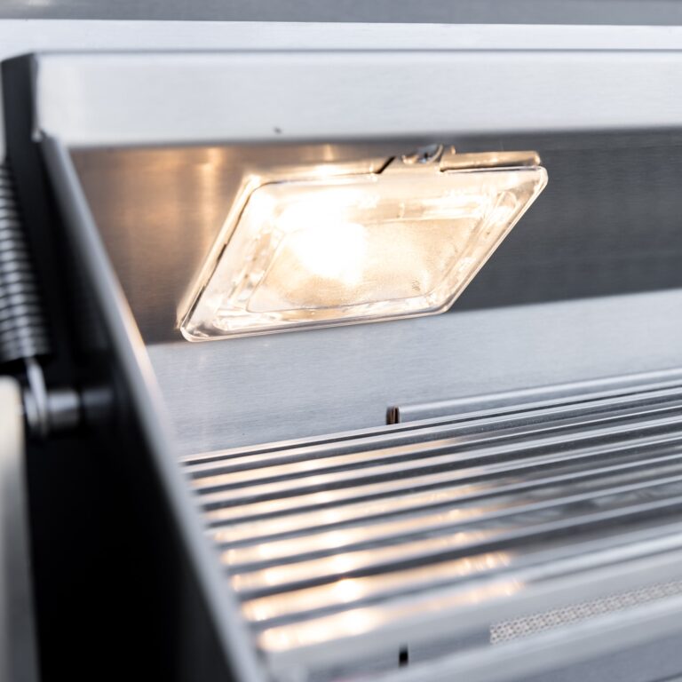 TRL Pro 32″ Built-in Grill