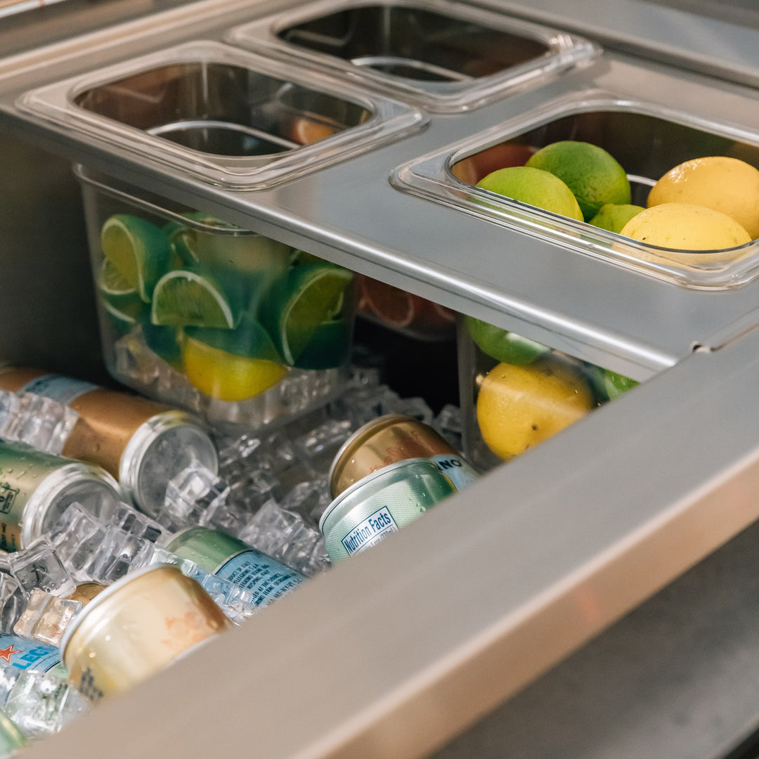Summerset 28″ x 21″ Ice Chest