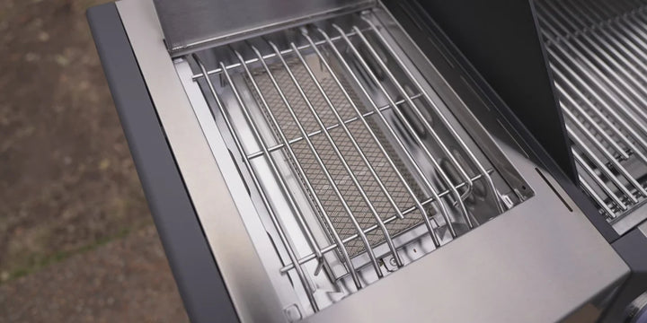 Monument Grills - Eminence 605 | Advanced Stainless Natural/Propane Gas Grill