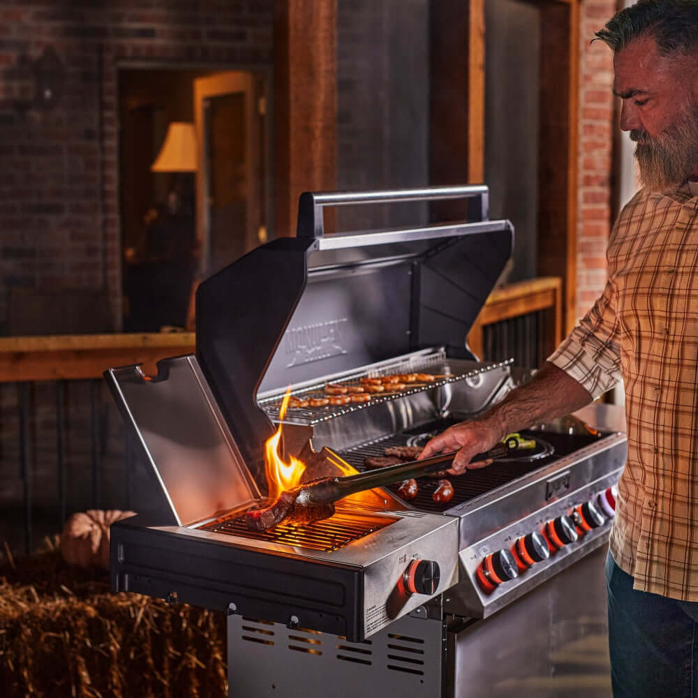 Monument Grills - Denali 605Pro | Stainless Smart Propane Gas Grill