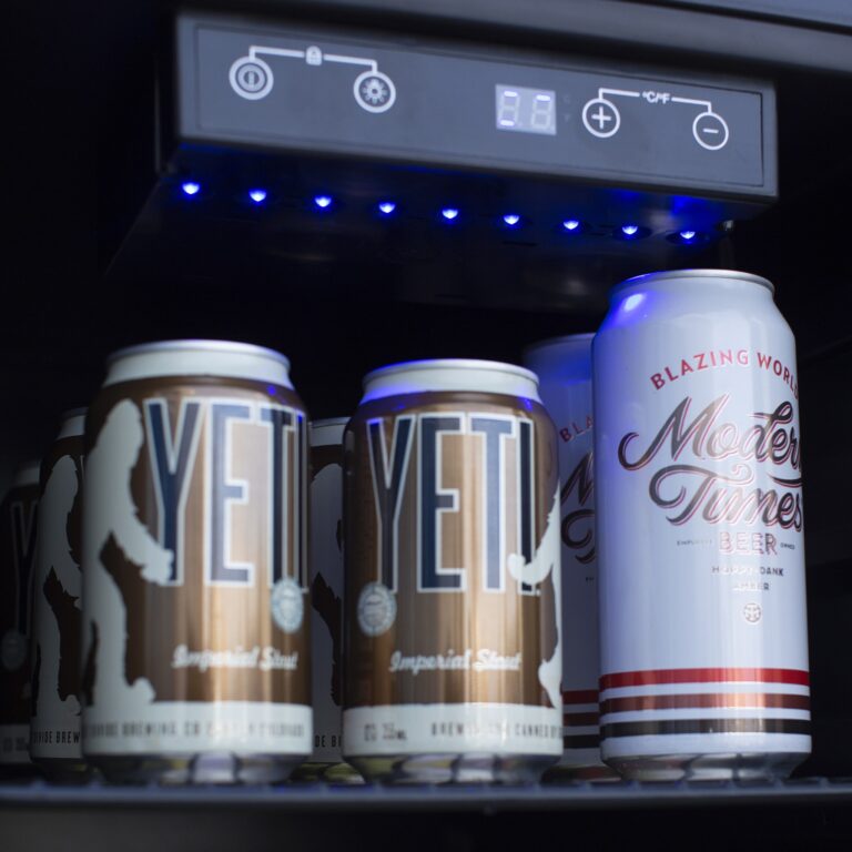 Summerset 15″ 3.2 Cu. Outdoor Rated Refrigerator w/ Glass Door