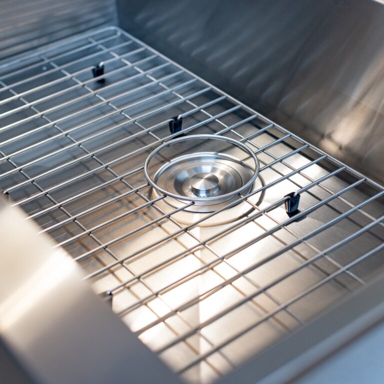 Summerset 32″ Farmhouse Sink