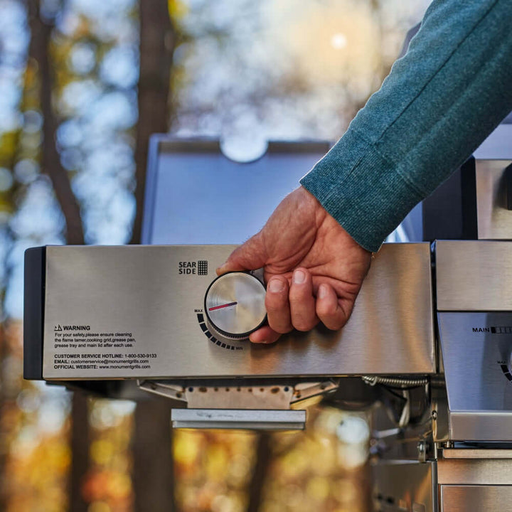 Monument Grills - Denali 605Pro | Stainless Smart Propane Gas Grill