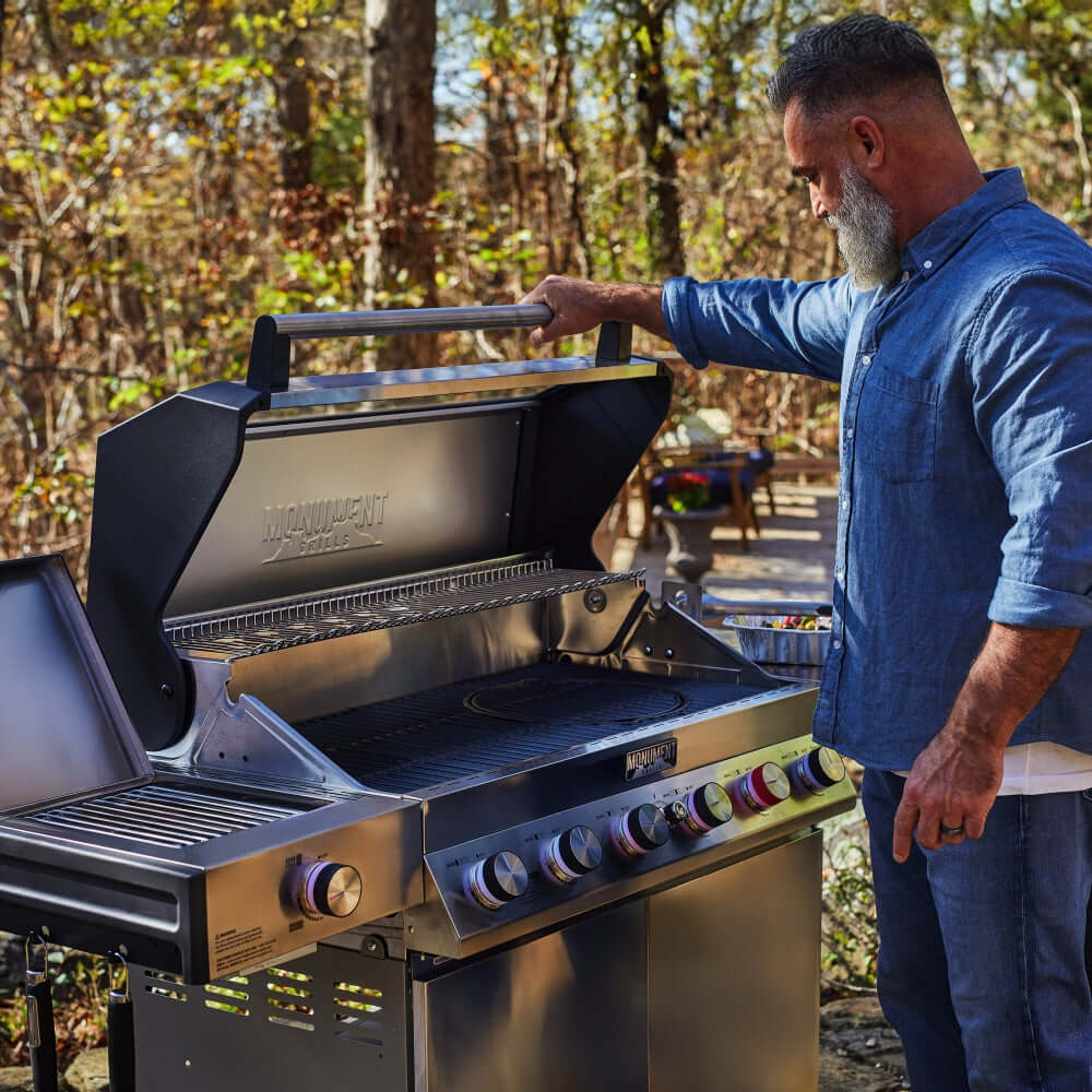 Monument Grills - Denali 605Pro | Stainless Smart Propane Gas Grill